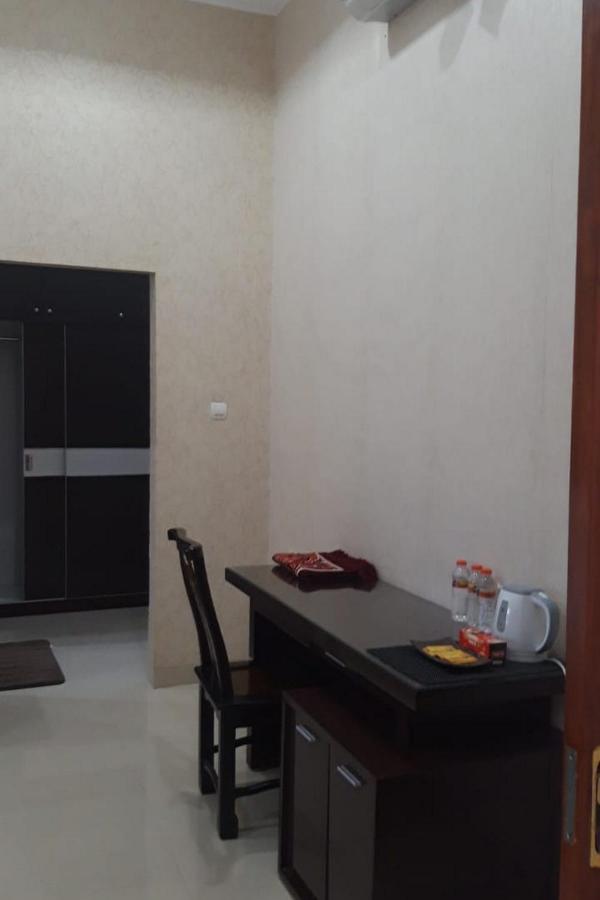 Koolkost At Tenggilis - Minimum Stay 30 Nights Сурабая Екстериор снимка