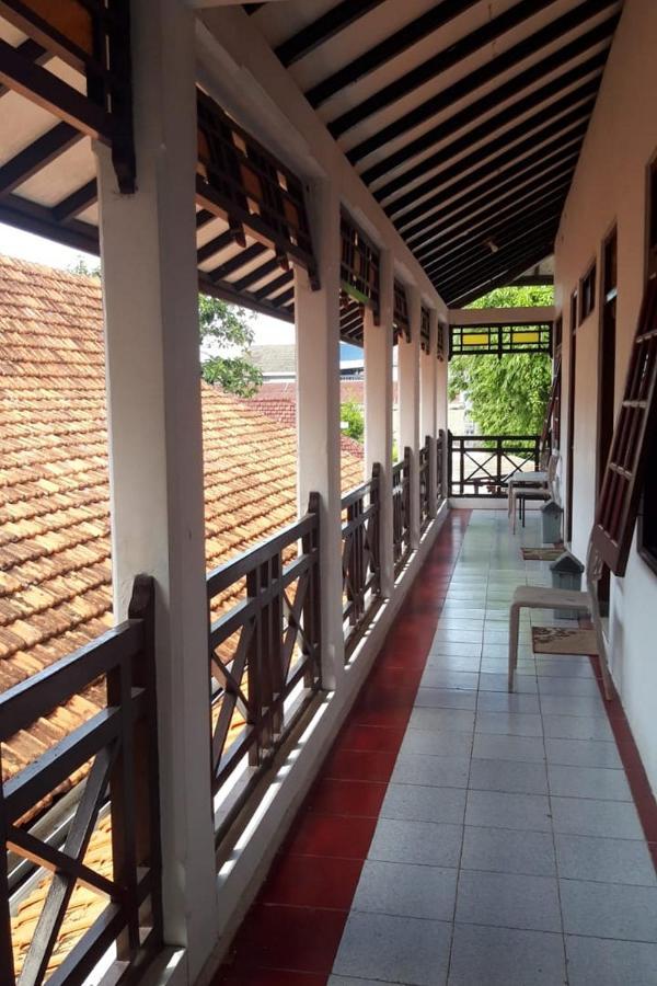 Koolkost At Tenggilis - Minimum Stay 30 Nights Сурабая Екстериор снимка